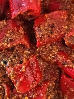 लाल मिर्च का भरवां अचार (lal mirch ka bharwa achar recipe in Hindi) रेसिपी मुख्य फोटो