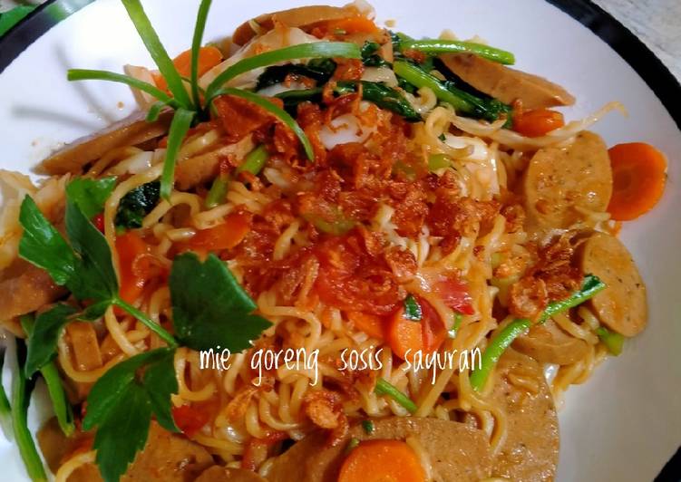 Cara Gampang Menyiapkan Indomie Goreng Sosis Sayuran, Lezat Sekali