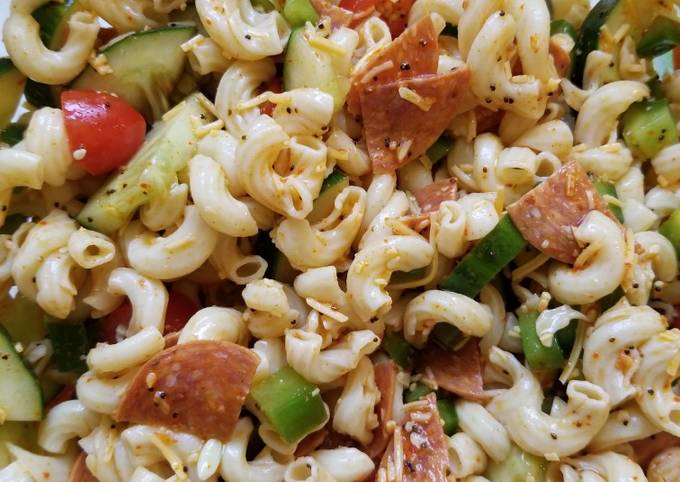 Steps to Make Quick Italian summer pasta salad