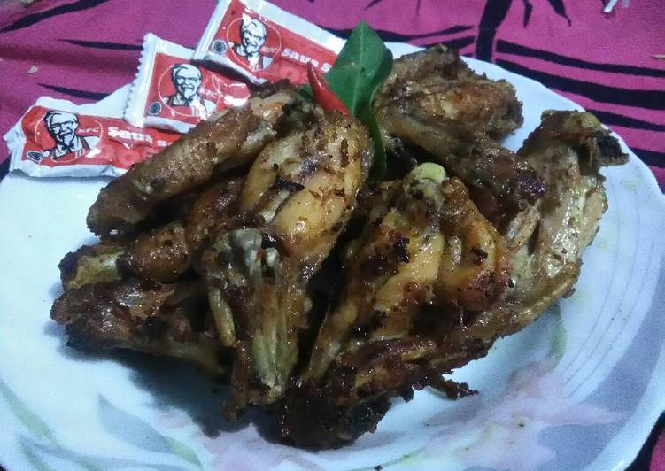 Chicken wings spicy (ayam goreng pedas) ala cik weng