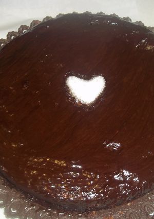 Foto principal de Tarta rellena y cubierta de chocolate - cumpleaños 2016