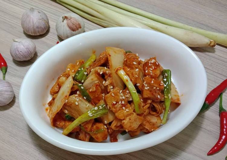 Recipe of Super Quick Homemade KIM CHI XÀO THỊT HEO (Buta Kimuchi)