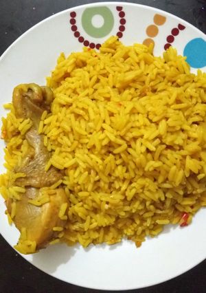 A picture of Oilless turmeric jollof.