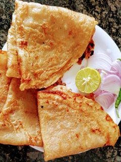 गेहूं के आटे का मीठा चीला (Gehun ke aate ka meetha cheela recipe in hindi) रेसिपी मुख्य फोटो