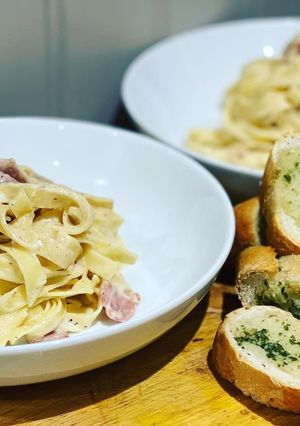 A picture of Carbonara.