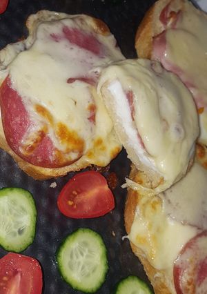 O poză a rețetei Sandwich cald la cuptor.