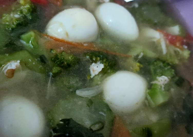 Sup brokoli oyong telur puyuh
