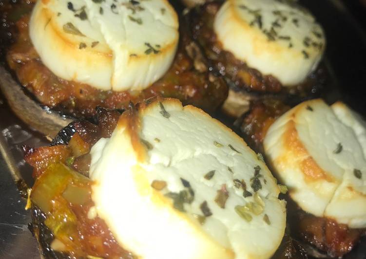 Champiñón relleno de verduras y queso de cabra