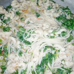 A picture of Macaroni and pasta vegetable jollof.