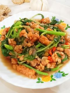 Foto resep Tumis Bayam Tempe