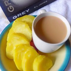 A picture of Sweet Potatoes and Cardamom Tea.