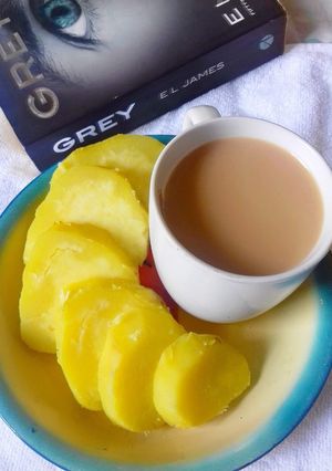 A picture of Sweet Potatoes and Cardamom Tea.