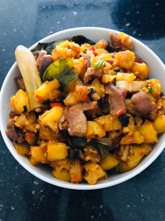 Foto resep Sambal goreng kentang daging babi