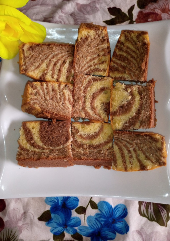 A picture of Zebra cake.