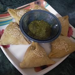 A picture of Stuffed nutrela buns.
