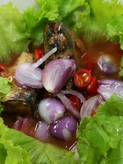 รูปของ ยำปลากระป๋อง