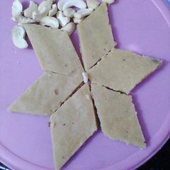 A picture of Kaju katli.