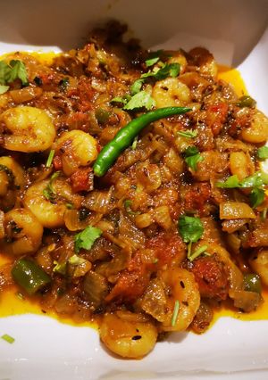 A picture of Prawns Masala.