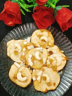 फलाहारी पुआ(falahari pua recipe in hindi) रेसिपी मुख्य फोटो
