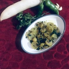 Bhagare Mooli A picture of Bhagare Mooli.