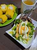 Salad Sayur Telor + Jagung Rebus