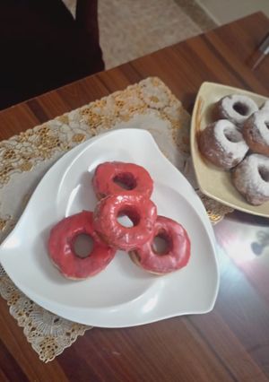 A picture of Glaze Doughnuts.