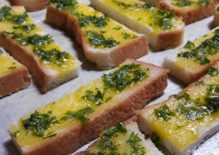 Garlic Parsley Bread