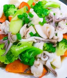 mực xào ớt xanh