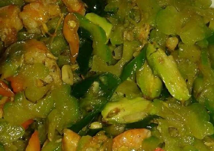 Oseng2 pare campur udang pete