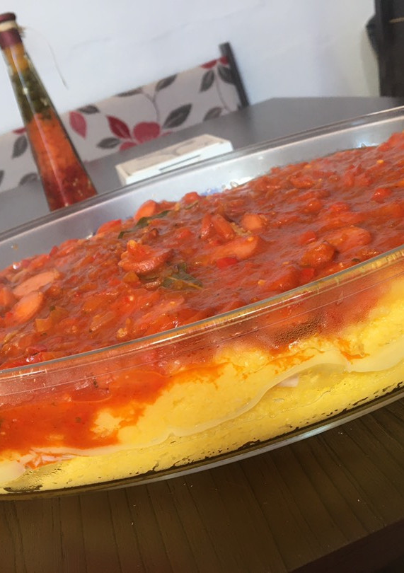 Una foto de Pastel de polentaEconómico rápido y fácil