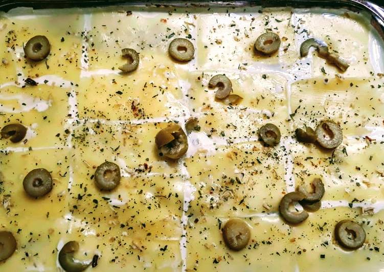 Lasanha 4 queijos com molho branco