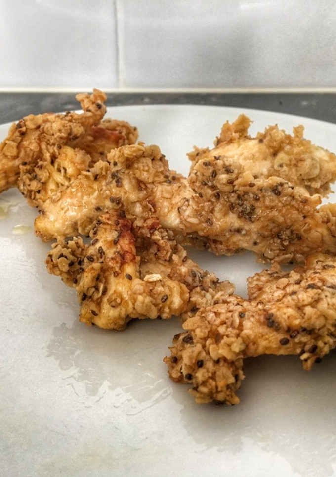 Una foto de Tiras de pollo rebozadas de avena