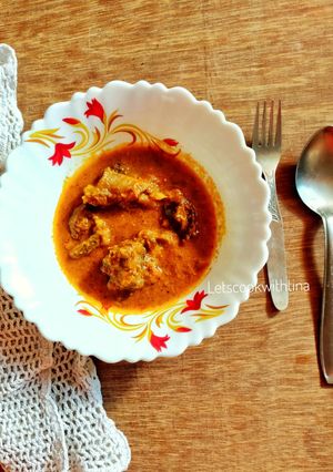 A picture of Kolkata Style Mutton Korma.