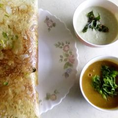 A picture of Crispy rava dosa.