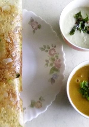 A picture of Crispy rava dosa.