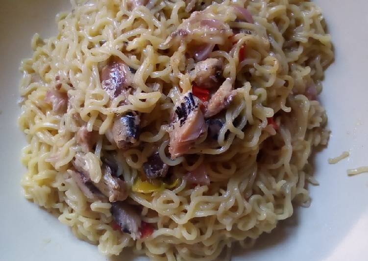 Noodle with sardine