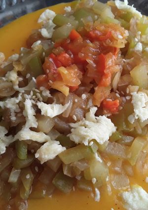 Una foto de Guiso de chayote / guatila /yota o papa de pobre..🥘