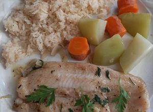 Una foto de Filete de pescado al ajo y perejil