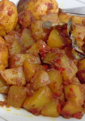 Foto resep Telur Kentang Bumbu Terasi Pedas