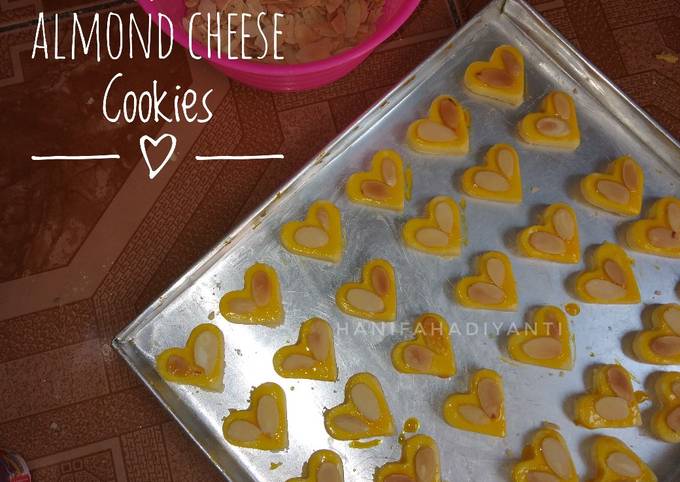 Almond Cheese Cookies