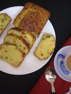 ટુટી ફ્રુટી ટી ટાઈમ કેક (Tutti Frutti Tea Time Cake Recipe In Gujarati) રેસીપી મુખ્ય ફોટો