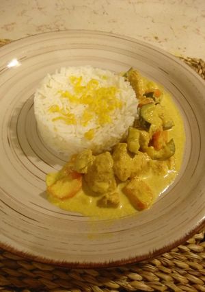 Foto di Curry di Pollo con verdure e Riso Basmati 🇮🇳