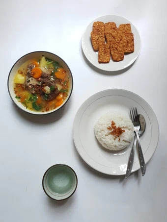 Langkah Mudah untuk Menyiapkan Resep 108. Sop Buntut Sapi yang Menggugah Selera