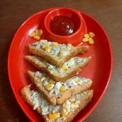 A picture of Cheesy Corn Toasties.