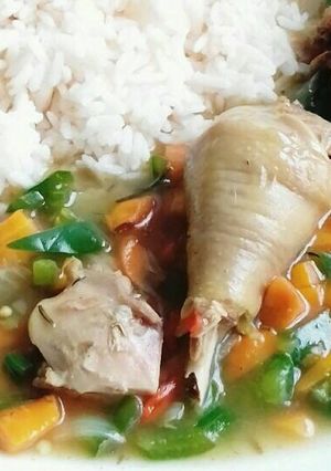 A picture of Chicken curry sauce.