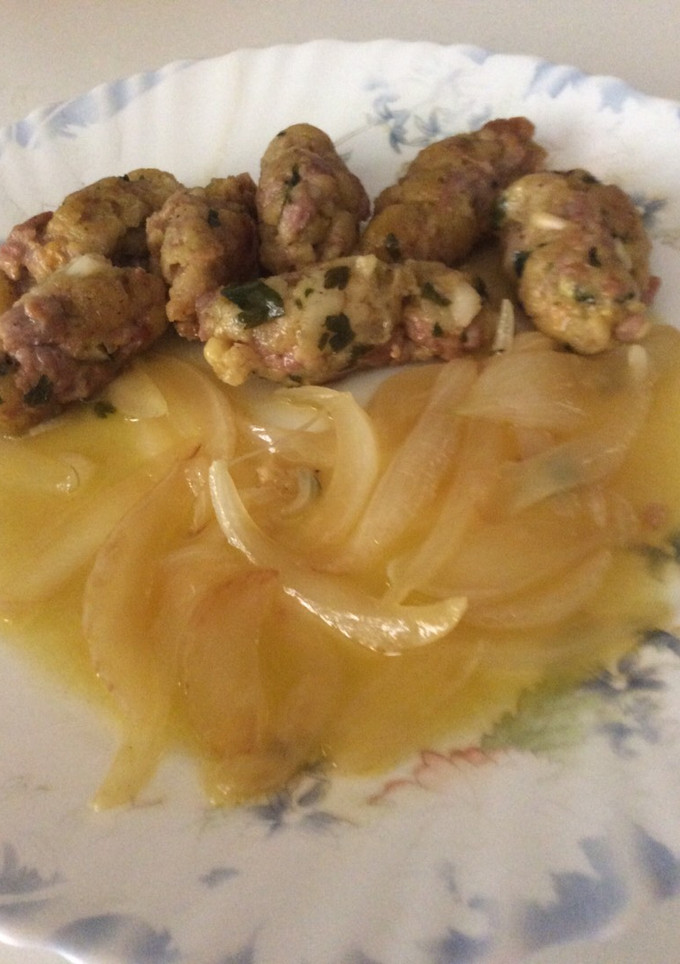 Una foto de Albóndigas con longaniza