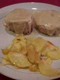 Medaglioni di vitello con salsa al gorgonzola e chips