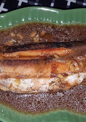 Hình của món Cá ngừ (cá ngừ con) kho.