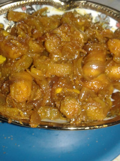 बत्ते वाले करेले (vrat wale karele recipe in Hindi) रेसिपी मुख्य फोटो
