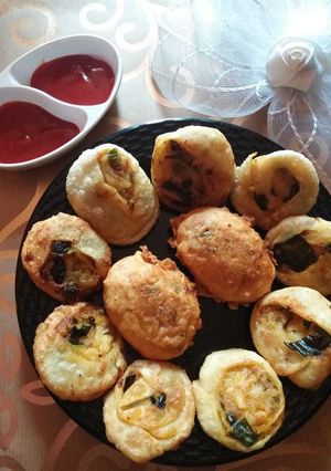 A picture of Chinese Samosa.